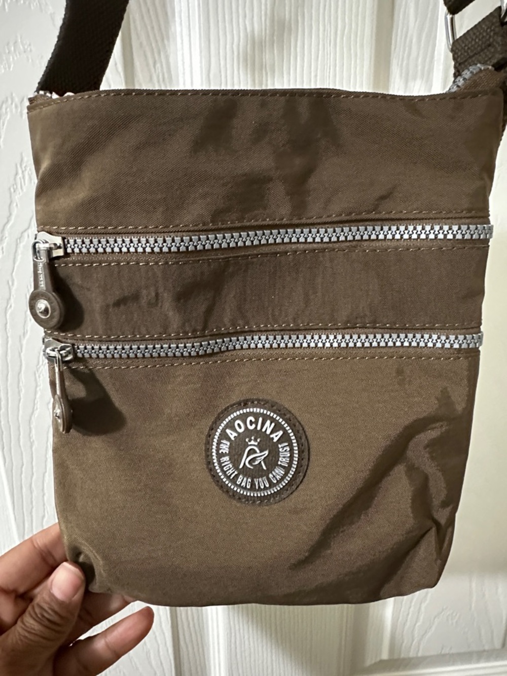 AOCINA Brown Crossbody Sling Bag with Front Zippers